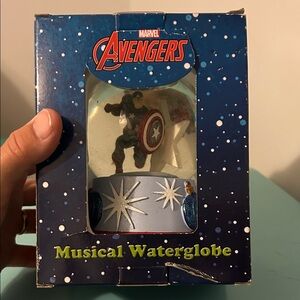 Marvel Avengers Musical Waterglobe - Blue and Red